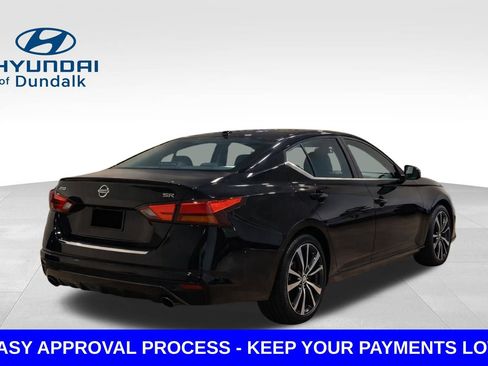 Used 2021 Nissan Altima 2.5 SR FWD image 2