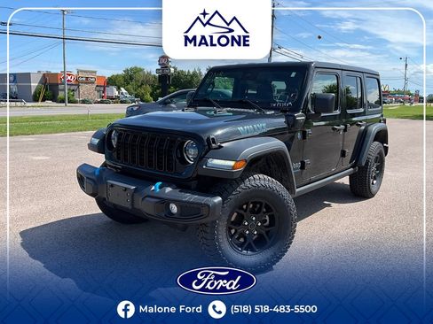 Used 2024 Jeep Wrangler Unlimited AWD/4WD image 1