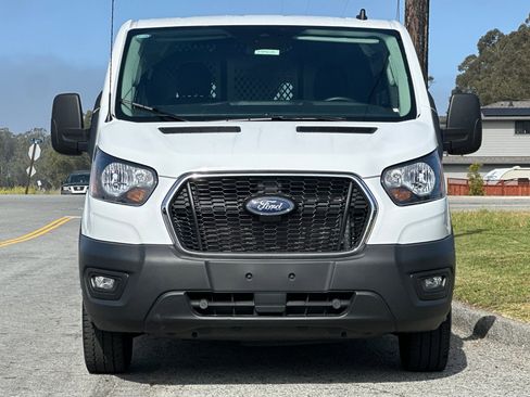 Used 2025 Ford Transit 250 Low Roof w/ Exterior Upgrade Package RWD image 8