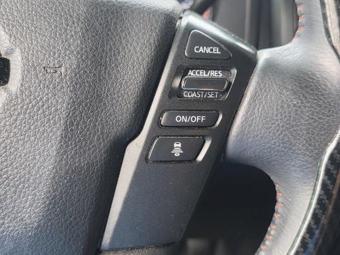 Used 2021 Nissan Titan PRO-4X w/ Pro-4x Convenience Package AWD/4WD image 21