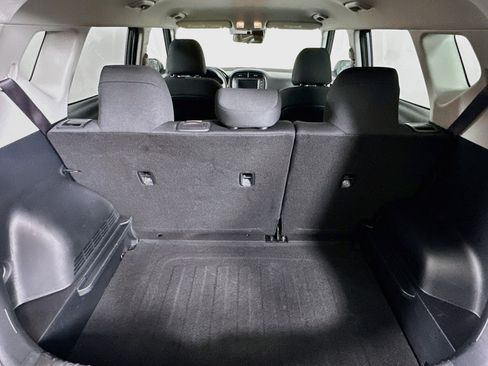 Used 2025 Kia Soul LX w/ LX Technology Package FWD image 27