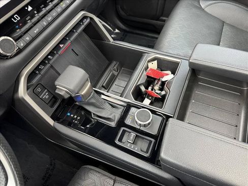 Certified 2025 Toyota Tundra Limited AWD/4WD image 17