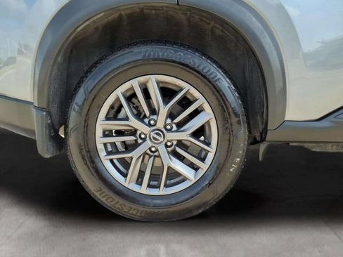 Used 2025 Nissan Rogue S FWD image 20