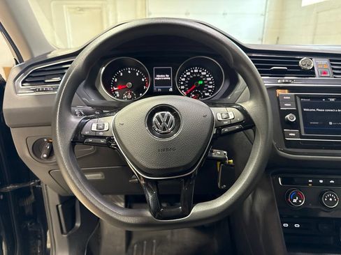 Used 2020 Volkswagen Tiguan S AWD/4WD image 10