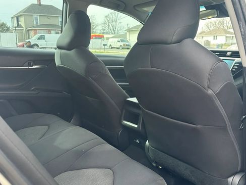 Used 2019 Toyota Camry LE FWD image 15