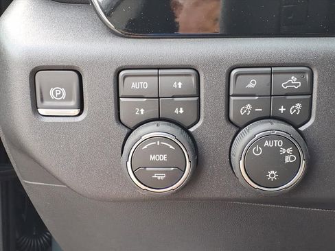 New 2026 Chevrolet Silverado 1500 LT w/ Texas Edition Plus image 12