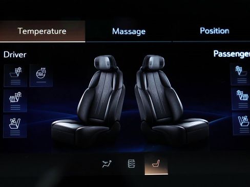 Used 2026 Cadillac Vistiq Sport image 27