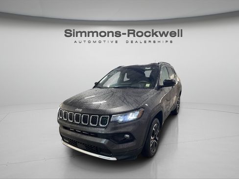Used 2023 Jeep Compass Limited AWD/4WD image 1