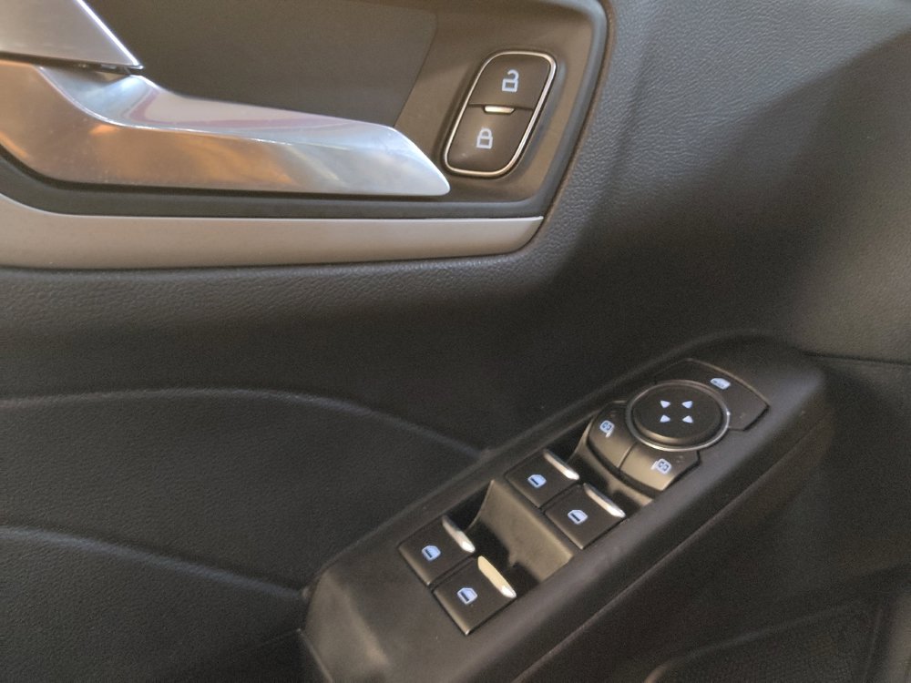 Used 2021 Ford Escape SE w/ Convenience Package FWD image 27