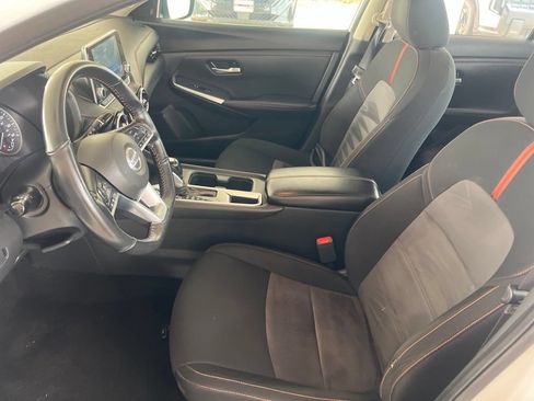 Certified 2023 Nissan Sentra SR FWD image 4