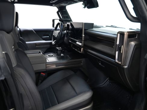 Used 2025 GMC Hummer EV 3X w/ LPO, Sport Package image 38