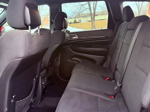 Used 2014 Jeep Grand Cherokee Laredo w/ Quick Order Package 23E image 22