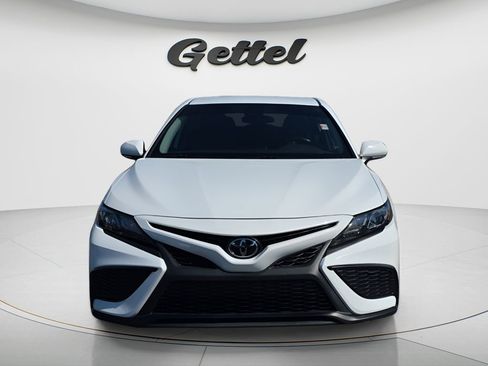 Used 2023 Toyota Camry SE image 8