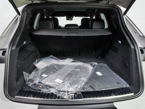 New 2026 Porsche Cayenne AWD/4WD image 32