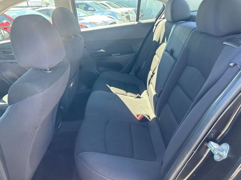 Used 2014 Chevrolet Cruze LT FWD image 13