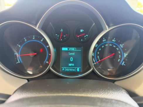 Used 2014 Chevrolet Cruze LS FWD image 14