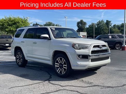 Used 2017 Toyota 4Runner Limited AWD/4WD image 7
