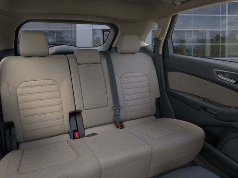 New 2024 Ford Edge SE image 11