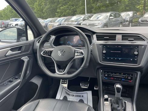 Certified 2023 Volkswagen Tiguan SE R-Line FWD image 13