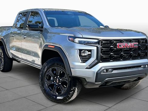 Used 2025 GMC Canyon Elevation w/ Convenience Package image 2