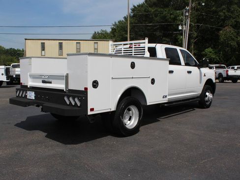 Used 2024 RAM 3500 Tradesman AWD/4WD image 14