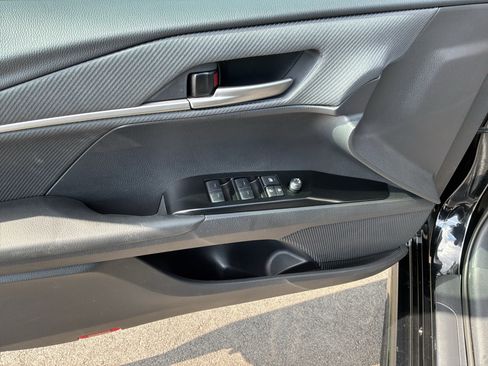 Used 2026 Toyota Camry SE FWD image 15