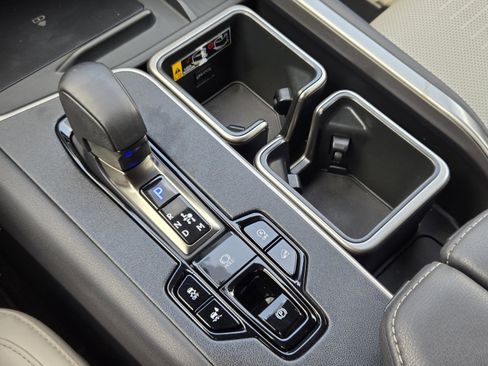 Used 2025 Lexus TX 350 AWD w/ Technology Package image 17