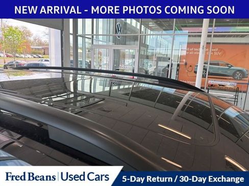 Used 2023 Volkswagen Atlas SE w/ Panoramic Sunroof Package image 11