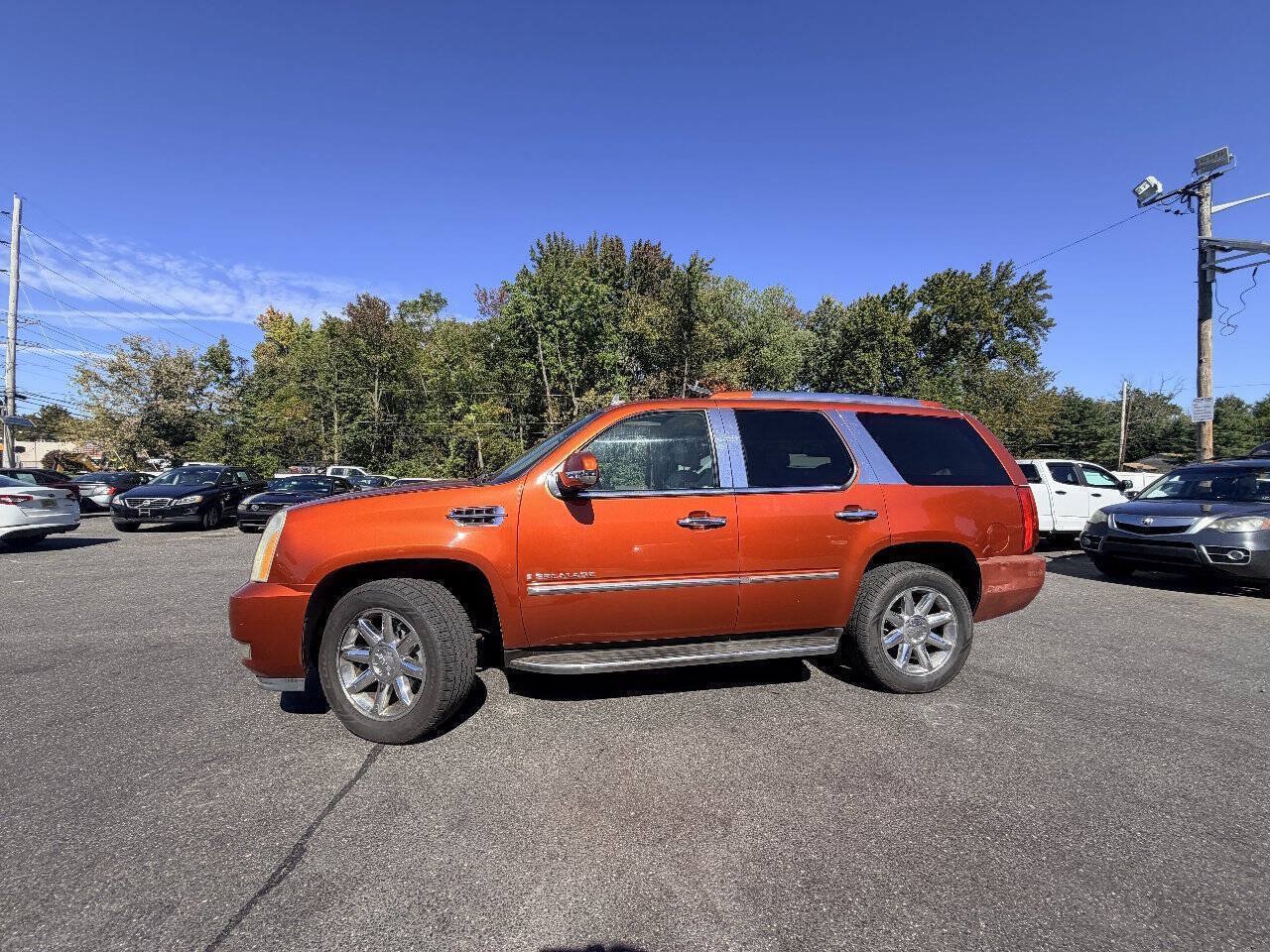 Used 2007 Cadillac Escalade 2WD w/ Information Package image 34