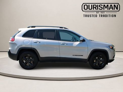 Used 2020 Jeep Cherokee Latitude Plus AWD/4WD image 10