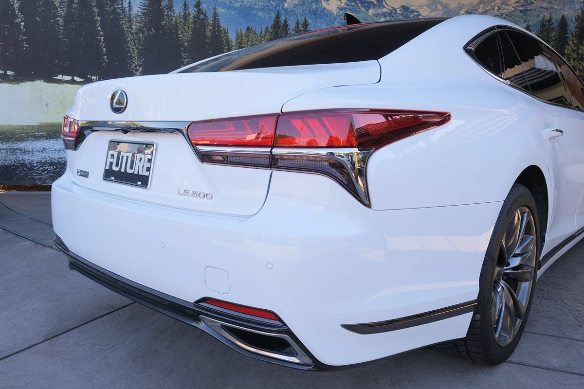 Used 2018 Lexus LS 500 F Sport w/ Performance Package RWD image 38