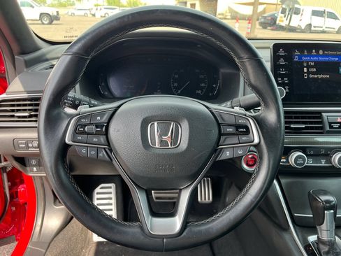 Used 2018 Honda Accord Sport image 18