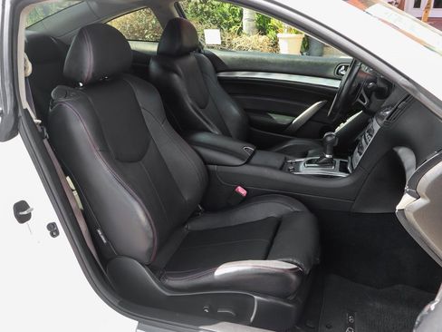 Used 2015 INFINITI Q60 Sport Limited image 41