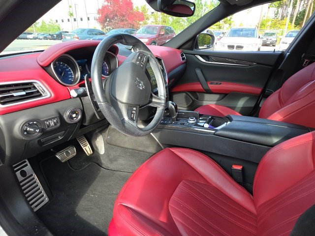Used 2017 Maserati Ghibli S Q4 AWD/4WD image 17