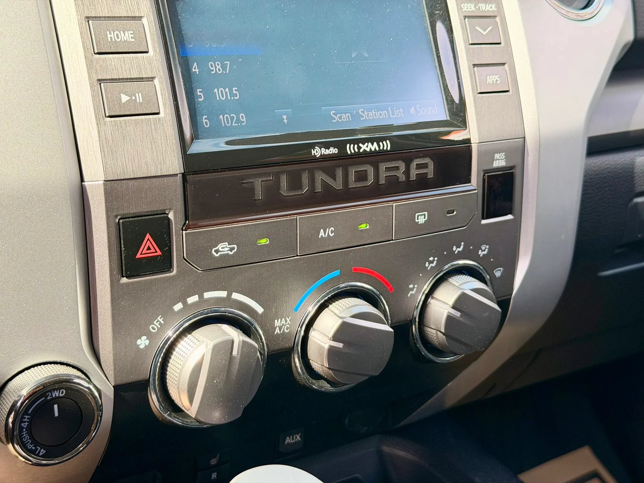 Used 2018 Toyota Tundra SR5 AWD/4WD image 22