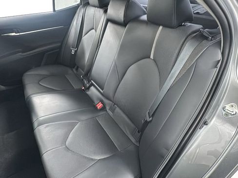 Used 2021 Toyota Camry XSE image 12