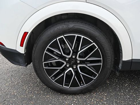 Used 2025 Ford Mustang Mach-E Premium AWD/4WD image 14