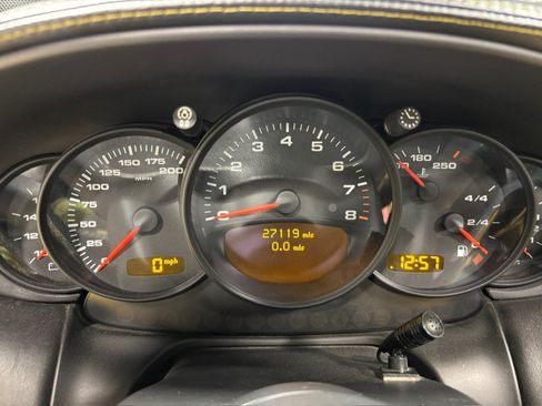 Used 2004 Porsche 911 Carrera 4S AWD/4WD image 32