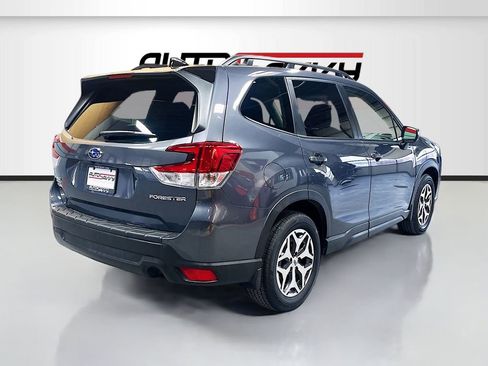 Used 2024 Subaru Forester Premium AWD/4WD image 7