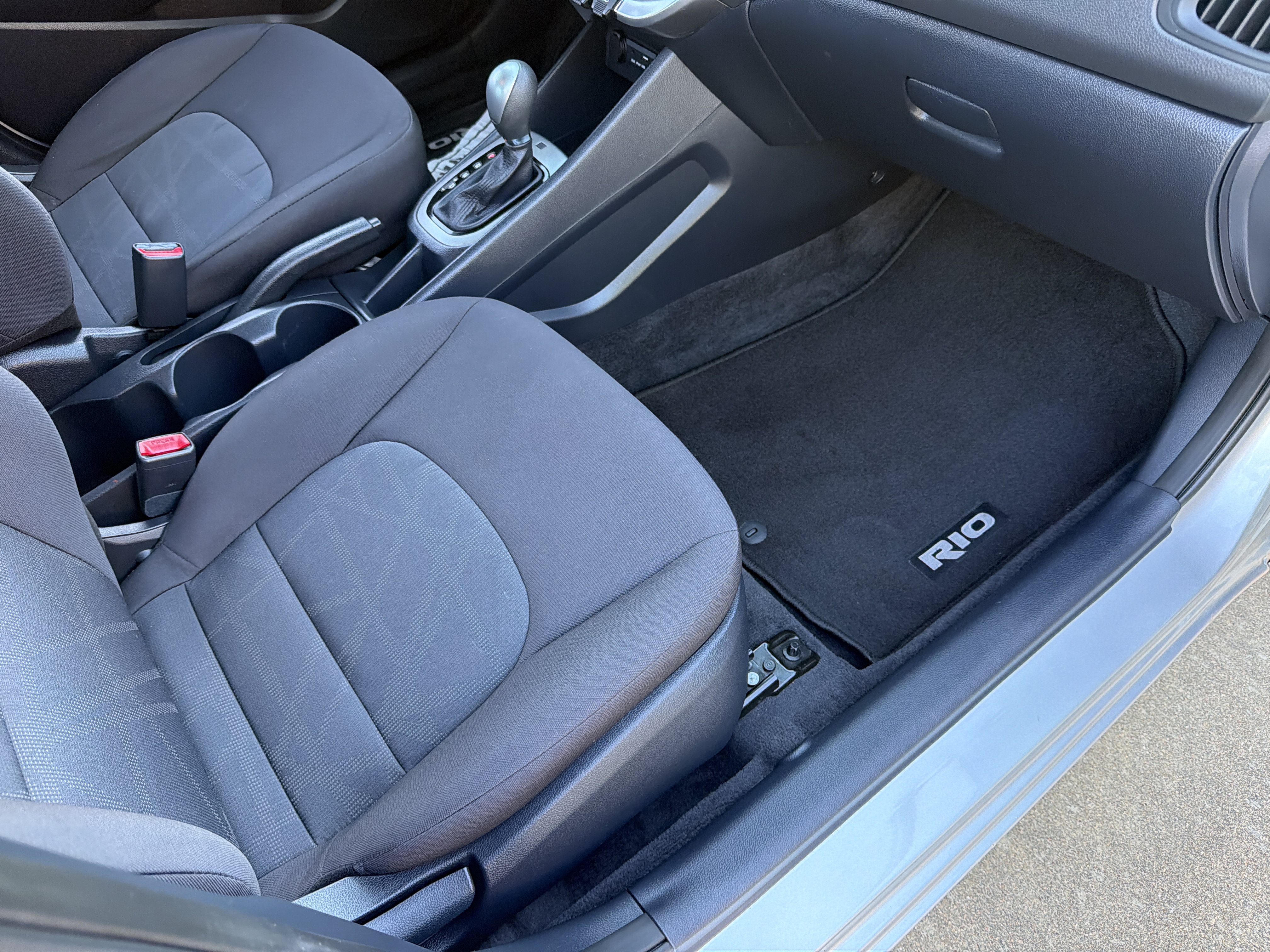 Used 2015 Kia Rio LX w/ Power Package FWD image 11