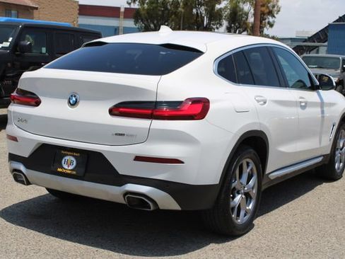 Used 2025 BMW X4 xDrive30i AWD/4WD image 5