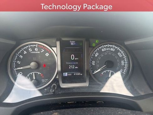 Used 2023 Toyota Tacoma TRD Sport image 4