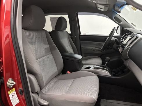 Used 2015 Toyota Tacoma 4x4 Double Cab w/ SR5 Package image 26