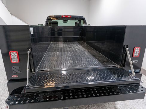 Used 2023 RAM 3500 Tradesman image 11