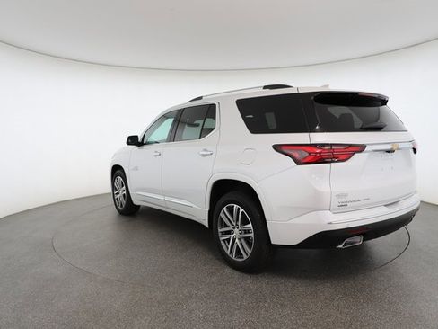 Used 2024 Chevrolet Traverse High Country image 11