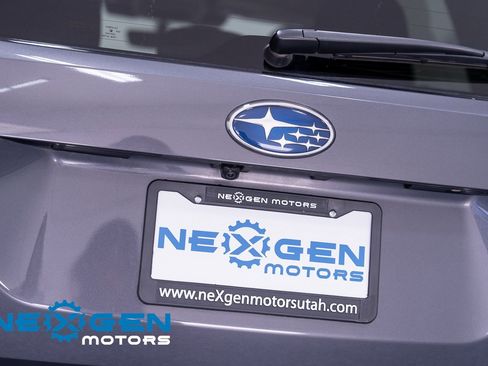 Used 2024 Subaru Forester Premium image 36