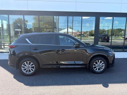 Used 2025 MAZDA CX-5 AWD 2.5 S w/ Preferred Package image 4