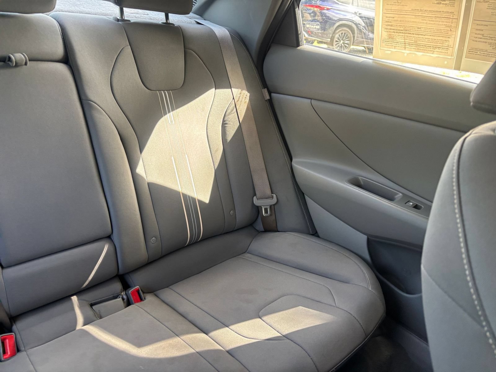 Used 2025 Hyundai Elantra SEL FWD image 37