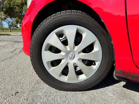 Used 2013 Toyota Prius C Two FWD image 9