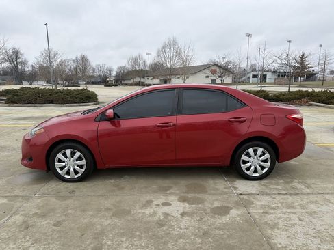 Used 2017 Toyota Corolla LE image 26